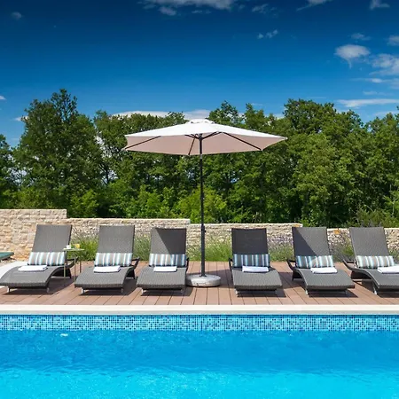 Vakantiehuis Tireli