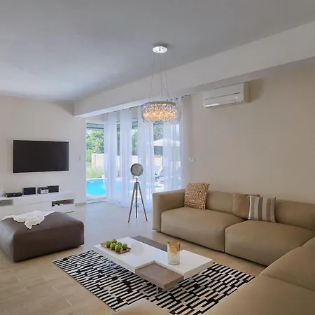 Ferienhaus Tireli Kršan