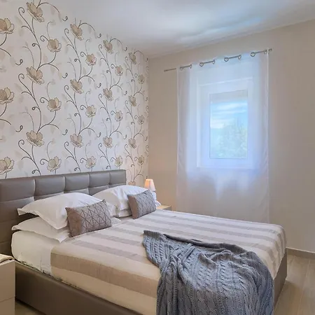 Ferienhaus Tireli Kršan